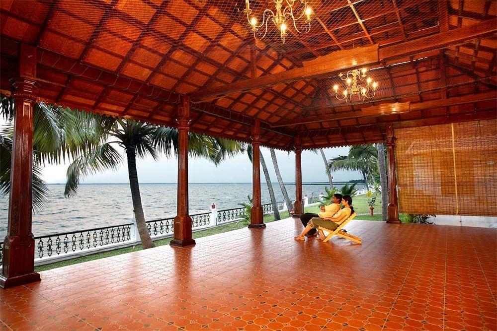 Cocobay Resort Кумараком Екстер'єр фото