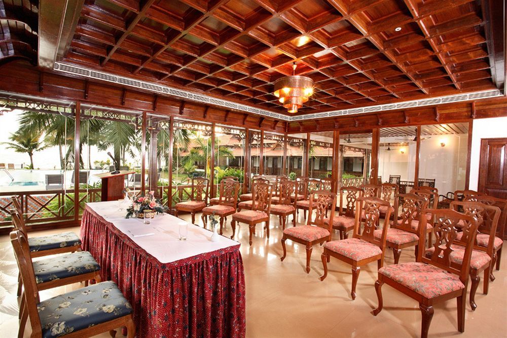 Cocobay Resort Кумараком Зручності фото
