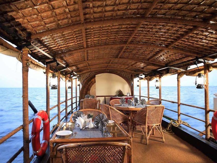 Cocobay Resort Кумараком Екстер'єр фото